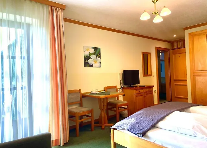 Bed and breakfast Thermenland 3*