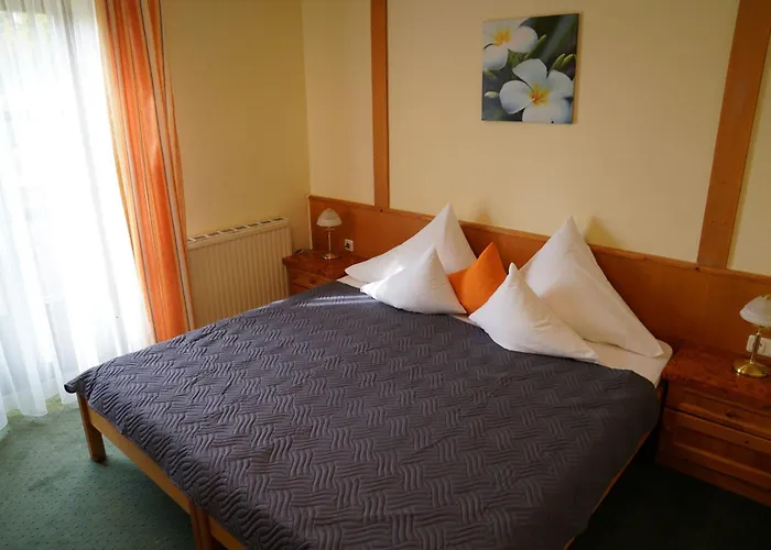 Thermenland Bed and breakfast 3*